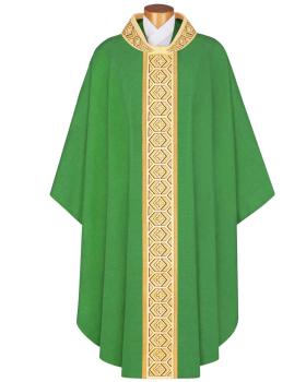 Kasel grün mit Kragen, 125 cm lang, 154 cm breit