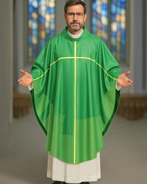 Kasel grün 130 x 145 cm mit Kreuz Ornamentik