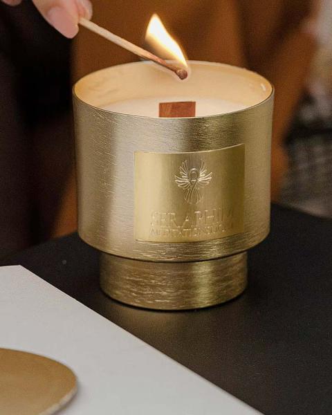 Meditationskerze handgearbeitet 8,5 x 9 cm