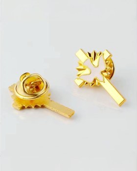 Pin Kreuz 1,5 x 2,5 cm gold eloxiert mit Hl.Geist Email