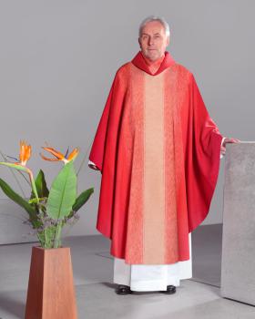 Preview: Kasel Harmonie rot mit Schalkragen, 138 cm lang