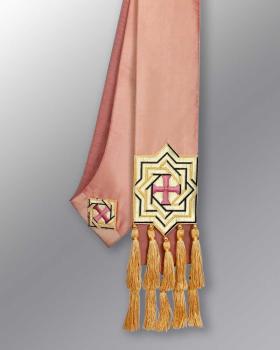 Kasel aus rosa Seide für Lätare und Gaudete