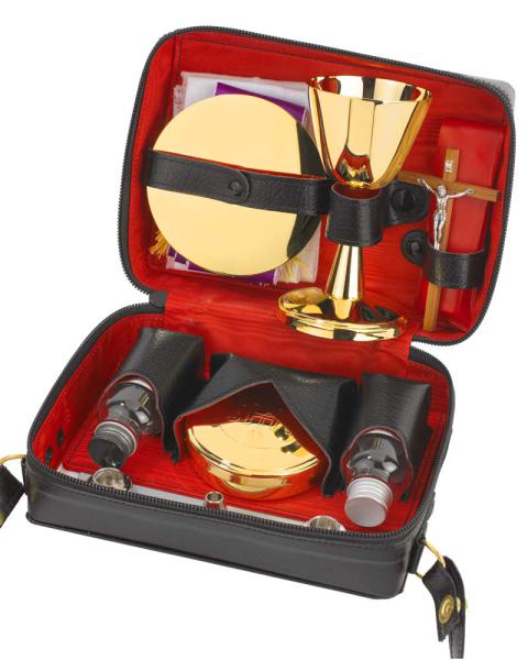 Mass set, carrying case with shoulder strap